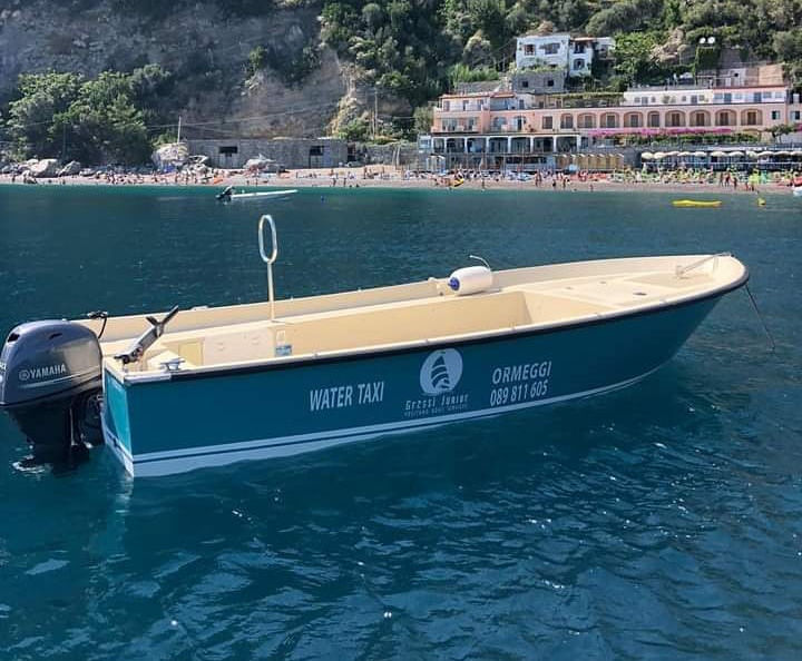 water taxi grassi boat